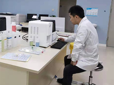 维生素有助于淡化黑眼圈吗